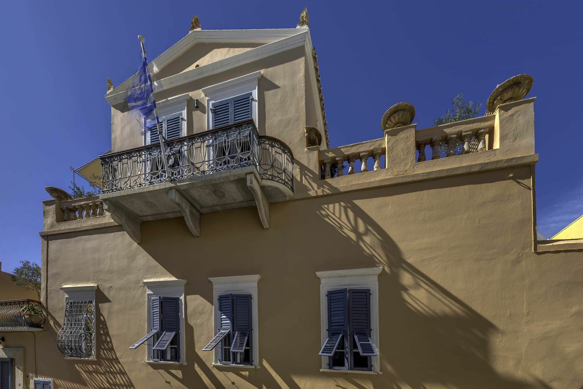 Arhontiko Ermoupolis Hotel Екстериор снимка